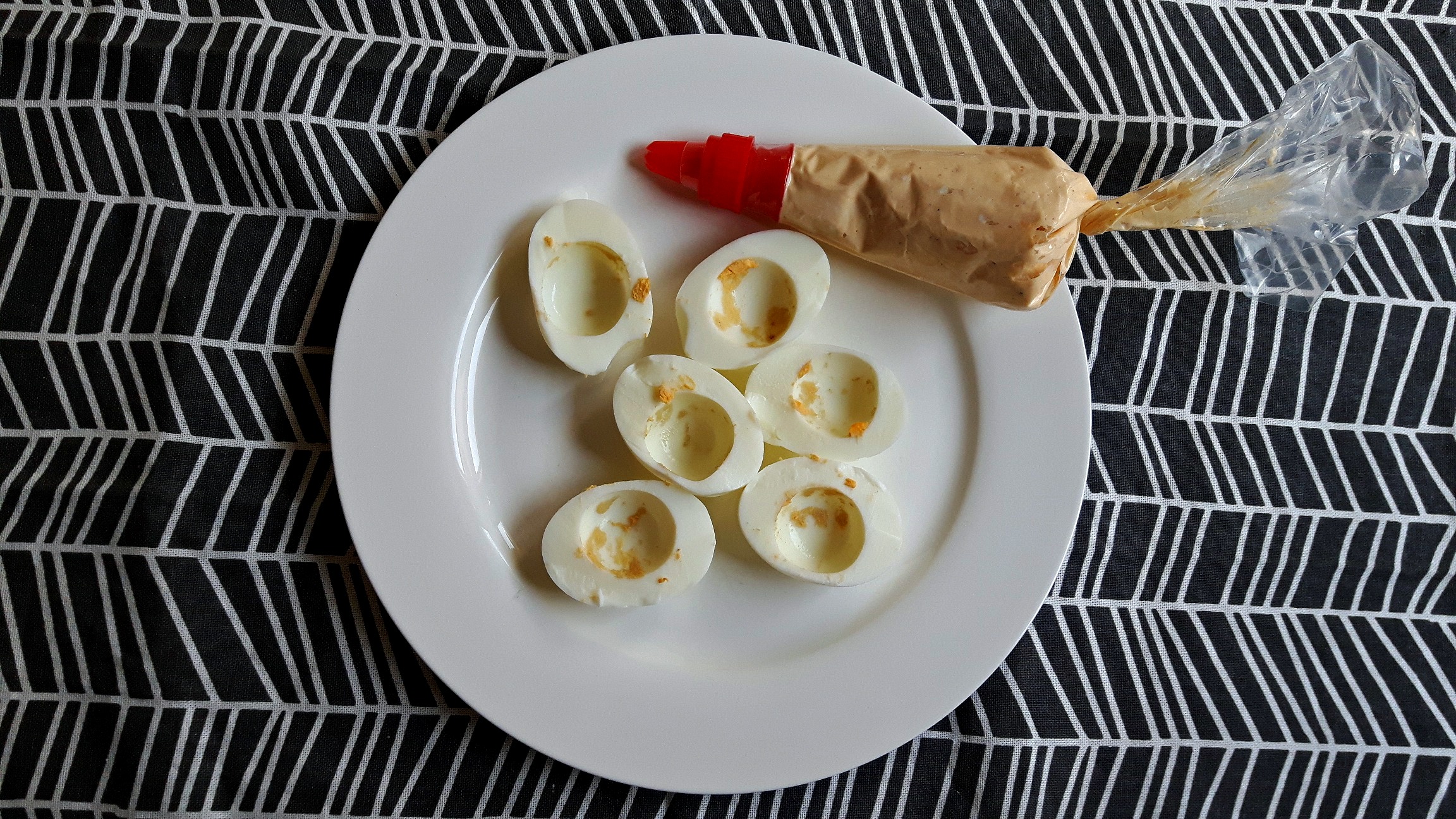 Light cottage cheese deviled eggs