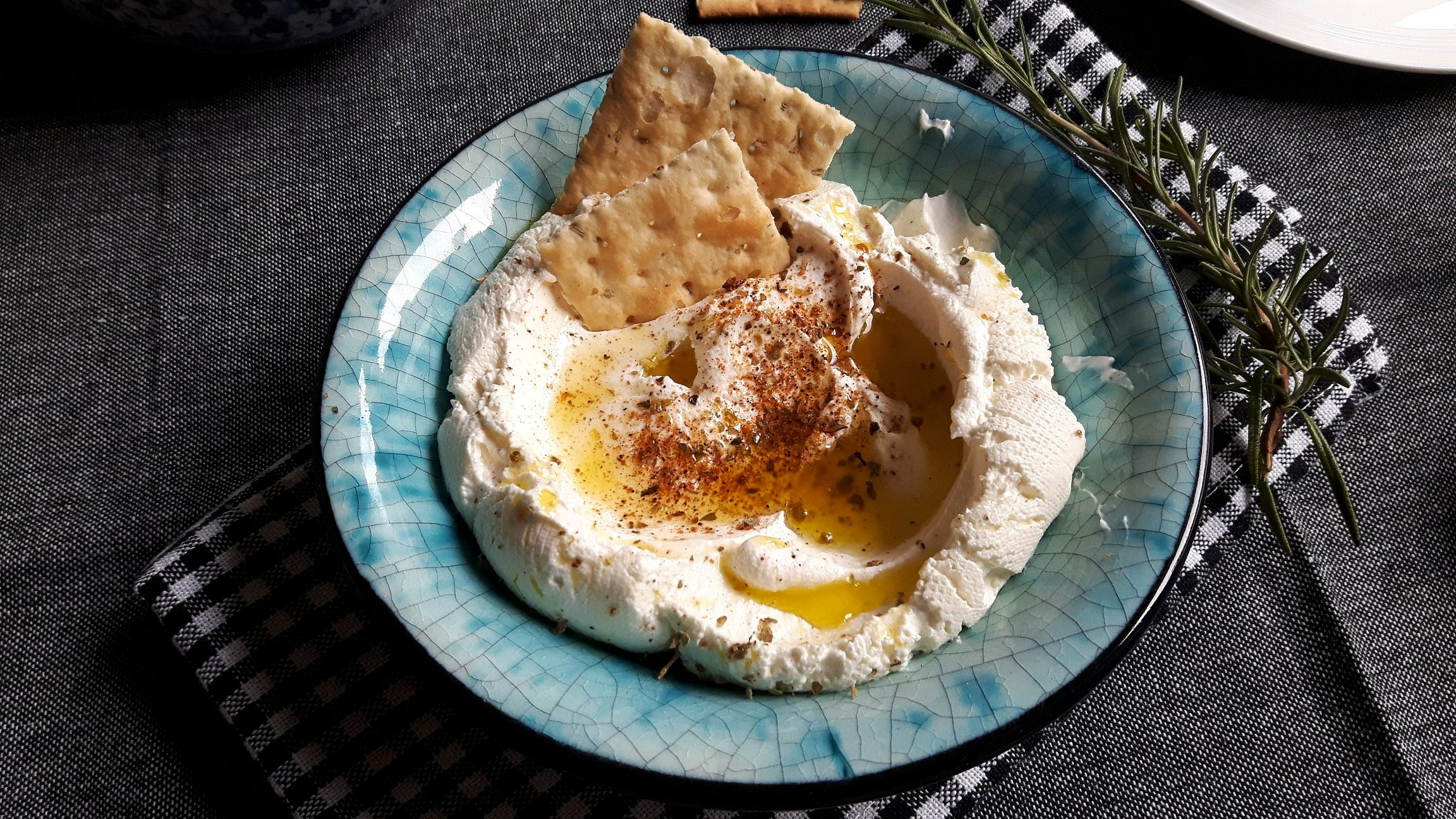 labneh-the-oriental-yogurt-cheese-has-a-place-in-my-transylvanian-kitchen