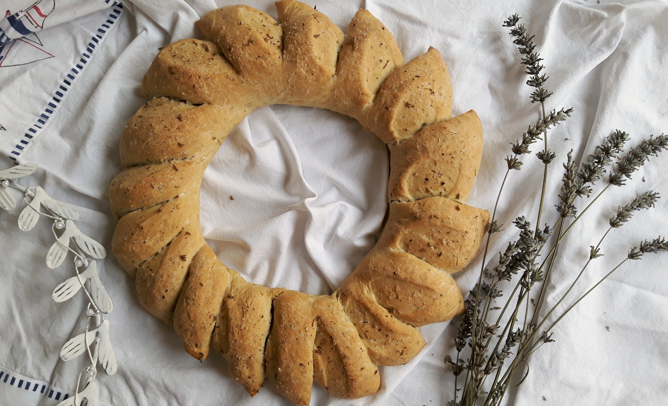 lavender-bread-crown-for-magic-autumn-days