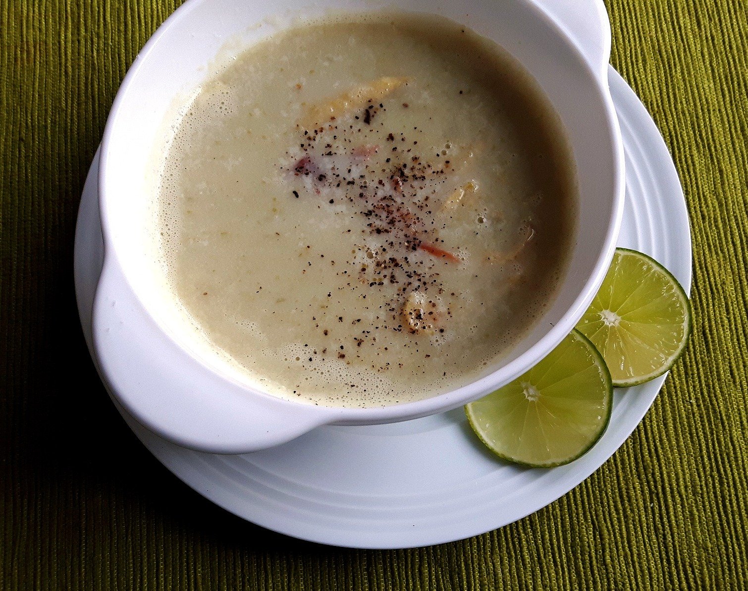 Lettuce cream soup (almost) as my grandmother used to do it - Fine Transylvania - Cooking blog & mor
